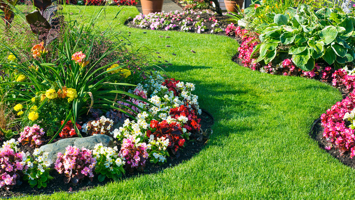 PristineCutsLawnCare Elevates Landscaping in Stafford, VA with Unmatched Expertise and Service